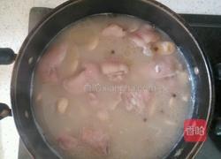 猪蹄炖白云豆的做法图解4