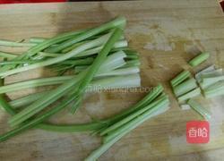 芹菜香干的做法图解2