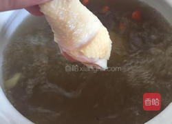 什锦菇煲猪骨汤的做法图解5