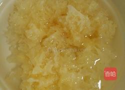 冰糖银耳红枣羹的做法图解2