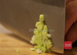 黄瓜拌凉粉的做法图解3