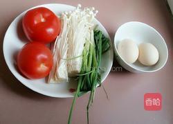西红杮金针菇鸡蛋汤的做法图解1
