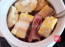 木瓜玉米猪骨汤的做法图解3