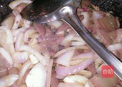 洋葱炒囗条的做法图解4
