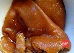 韭菜花爆炒猪耳朵的做法图解3