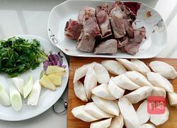 山药排骨汤的做法图解1