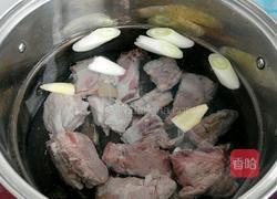 山药排骨汤的做法图解2
