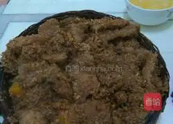 Pumpkin flour steamed pork, recipe 2