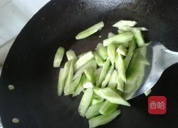 火腿肠炒青瓜的做法图解3