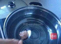 黄瓜丝丸子汤的做法图解3