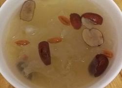 银耳红枣枸杞汤