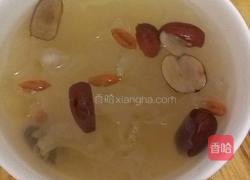银耳红枣枸杞汤的做法图解5