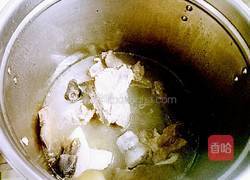 猪骨祛湿汤的做法图解6