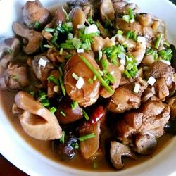 香菇板栗炖鸡的做法[图]