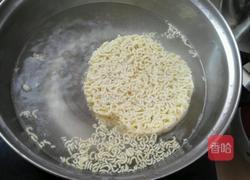 番茄鸡蛋炒方便面的做法图解3