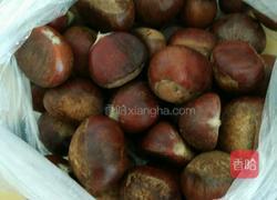 板栗猪骨汤的做法图解1