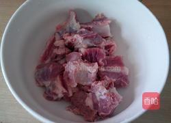 山药排骨汤的做法图解1