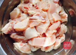 咖喱土豆鸡肉的做法图解1