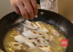 莲藕炖排骨的做法图解10