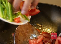 炒意大利面的做法图解3