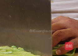 尖椒土豆片的做法图解1