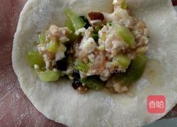 猪肉青菜香菇饺的做法图解8