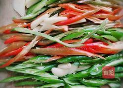 尖椒鱿鱼丝的做法图解1