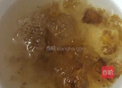 桃胶美颜汤的做法图解2