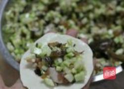 西葫芦水煎包的做法图解8