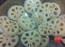 莲藕炖排骨的做法图解2