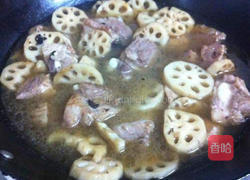 莲藕炖排骨的做法图解8