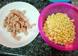 玉米火腿炒青瓜的做法图解2