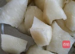 雪梨雪耳苹果汤的做法图解1