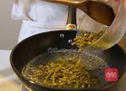 酸豆角炒鸡胗的做法图解4