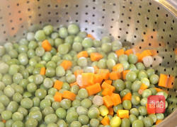 鲜豌豆牛肉粒的做法图解5