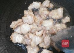 爆炒草菇三层肉的做法图解3