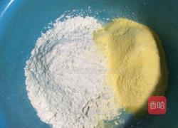 火腿肠鸡蛋饼的做法图解1