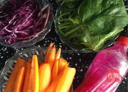 Illustration of how to make dreamy colorful dumplings 1