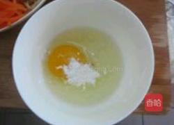 韩式石锅拌饭的做法图解2