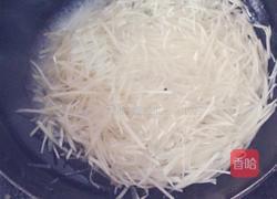 糖醋土豆丝的做法图解3