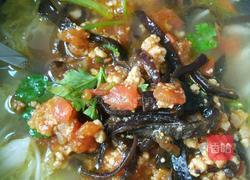 西红柿木耳瘦肉汤面的做法图解7