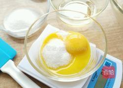 可可戚风小蛋糕的做法图解2