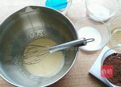 可可戚风小蛋糕的做法图解3