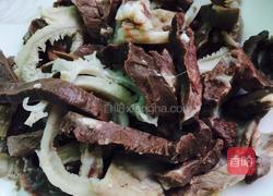 蒜薹炒牛杂的做法图解2