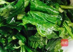 猪肝菠菜汤的做法图解2