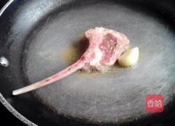 法式煎羊排配白兰地烩彩椒牛肝菌汁的做法图解15
