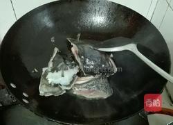 番茄鱼头汤的做法图解3