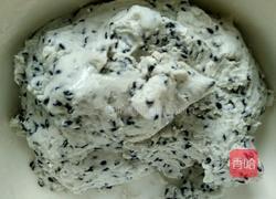 黑芝麻糯米的做法图解2