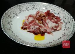 木耳炒肉的做法图解2