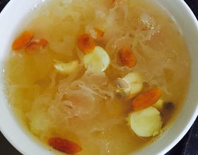 银耳莲子糖水[图]